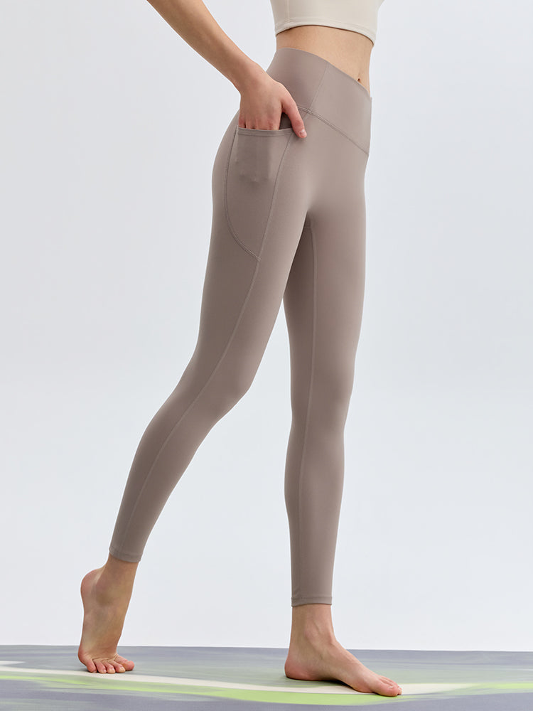 N66LYCRA®素材 美尻 マルチポケット付き 9分丈 レギンス