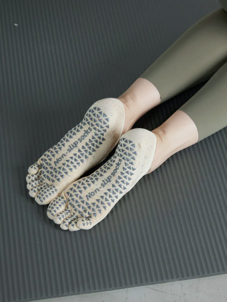 ヨガ ソックス 五本指 クロスデザイン 滑り止め付き