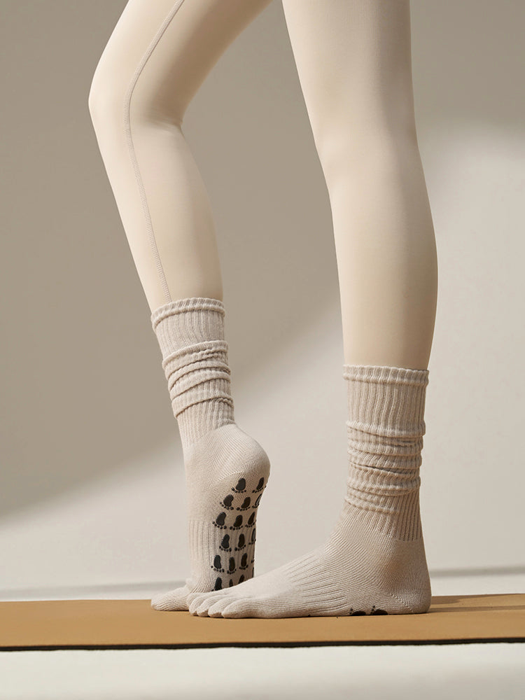 ミドル丈 5本指ヨガソックス 滑り止め付き