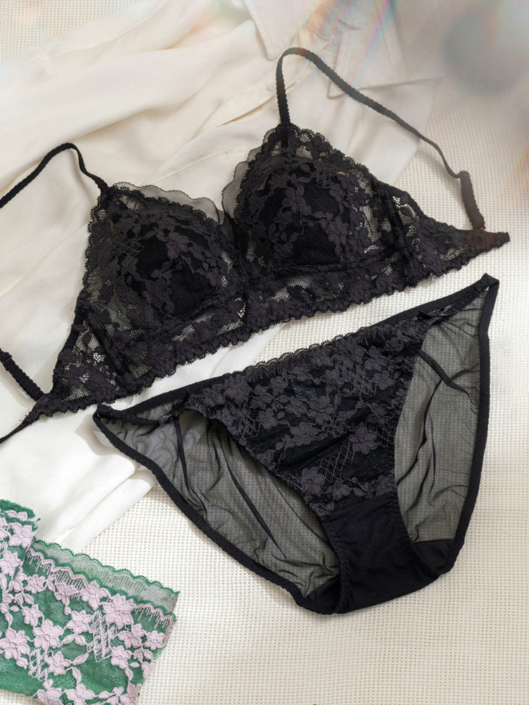 【ノンワイヤー】軽やかな着心地 総レース配色ブラ&ショーツ