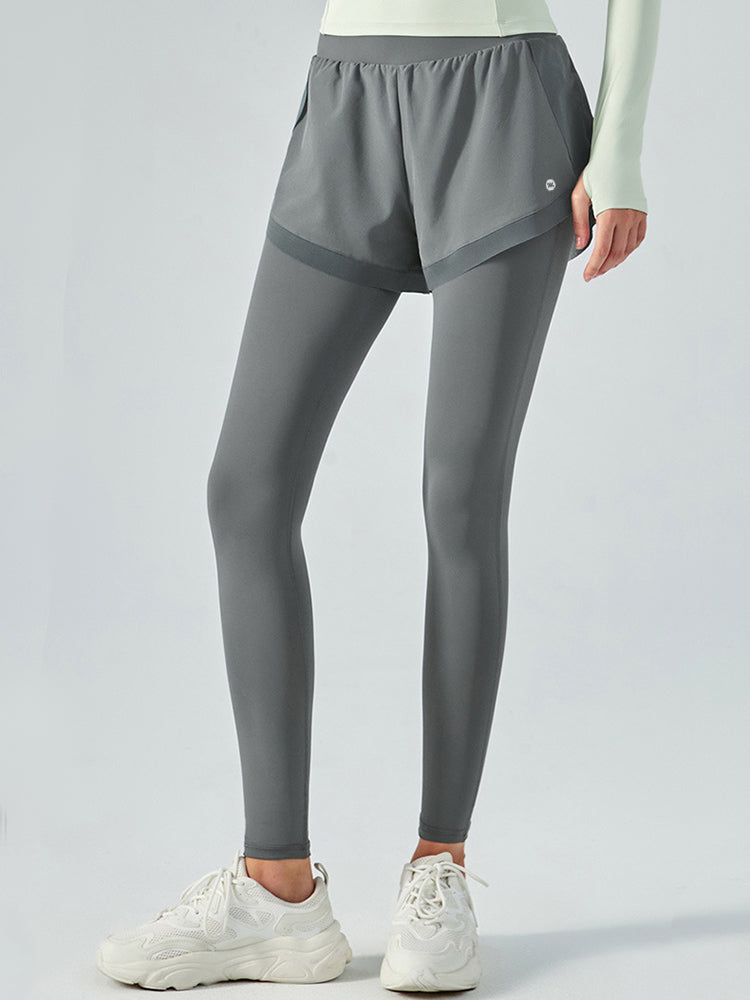 ショートパンツ付きレギンス