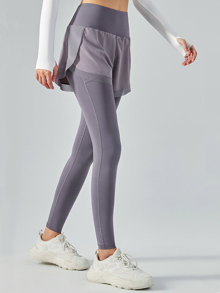 ショートパンツ付きレギンス