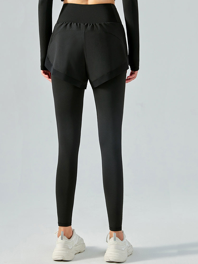 ショートパンツ付きレギンス