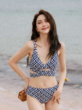 クロスバンド   ロングアウター付き  セパレート ビキニ水着3点セット  体型カバー  ノンワイヤー