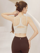 バックスタイル ダブルストラップ スポーツブラ パッド付き