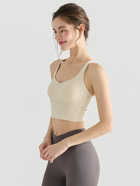 ミディアムサポート 背中スタイル スポーツブラ