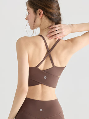 ミディアムサポート 背中スタイル スポーツブラ