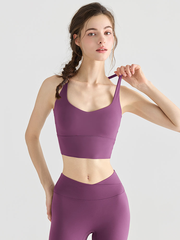 ミディアムサポート 背中スタイル スポーツブラ