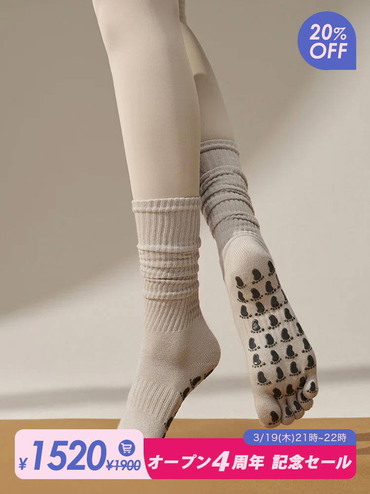 ミドル丈 5本指ヨガソックス 滑り止め付き