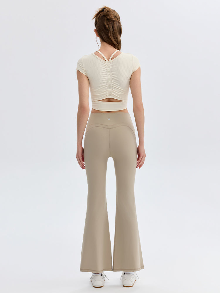 ソフトリブ スリムフィット パッド付き ヨガウェア 半袖