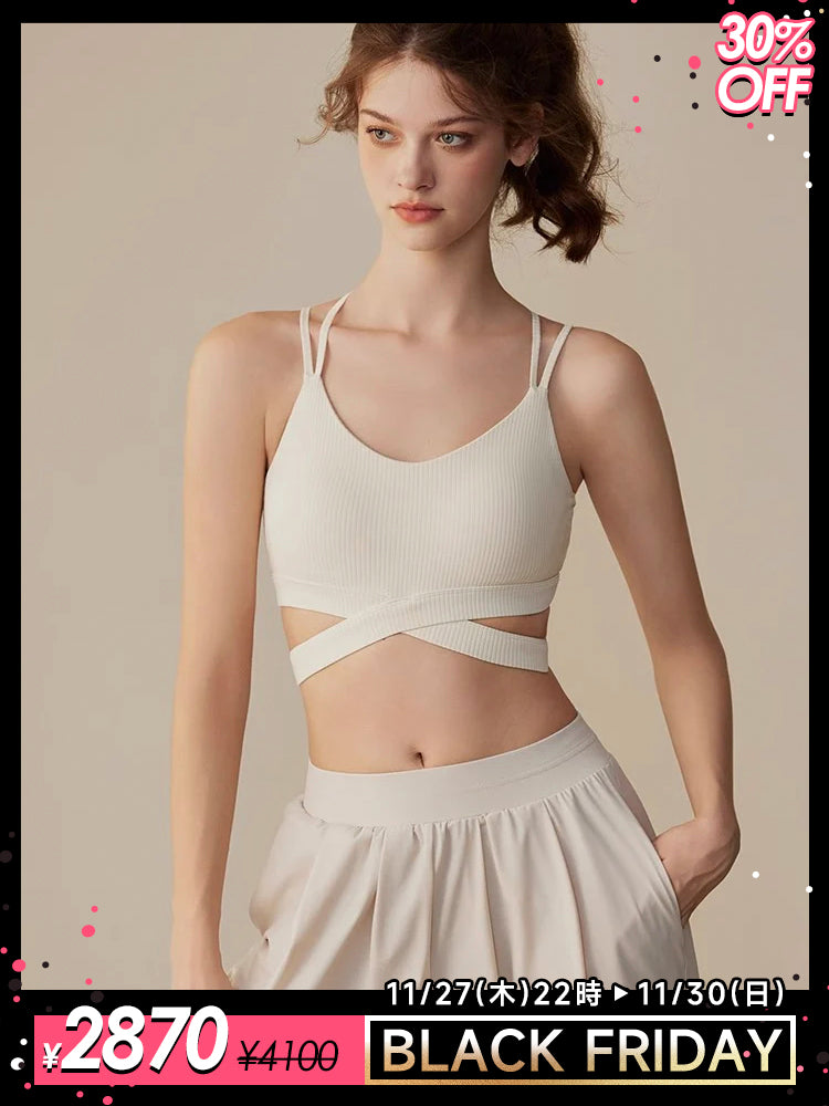 ダブルストラップ 背中開き スポーツブラ 交差デザイン