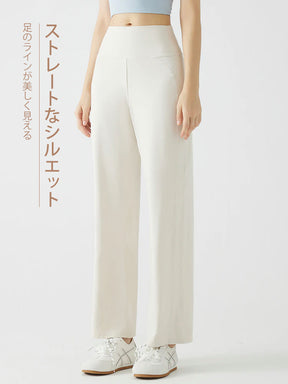 ゆったりシルエットのハイウエストレギンス
