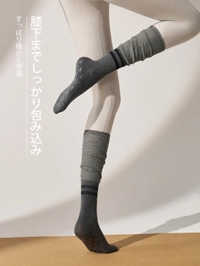 滑り止め付きピラティスハイソックス