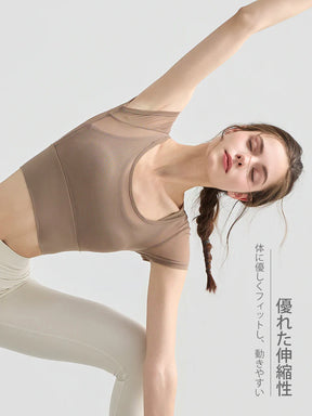 Yomoment フェイクレイヤード メッシュ切り替え 半袖 カップ付き ヨガトップス おしゃれ 重ね着風 通気性抜群 