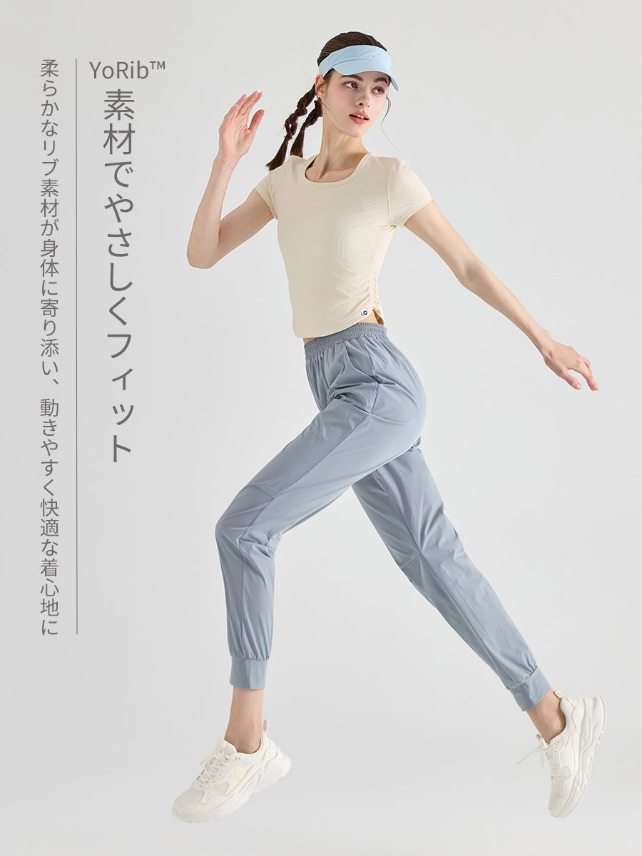 Uネック サイドギャザー 細見え リブ半袖ヨガトップス